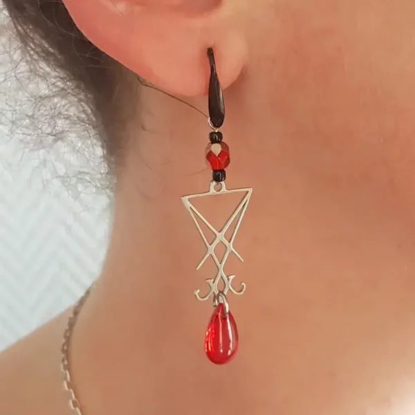 boucles d oreilles sigil de lucifer