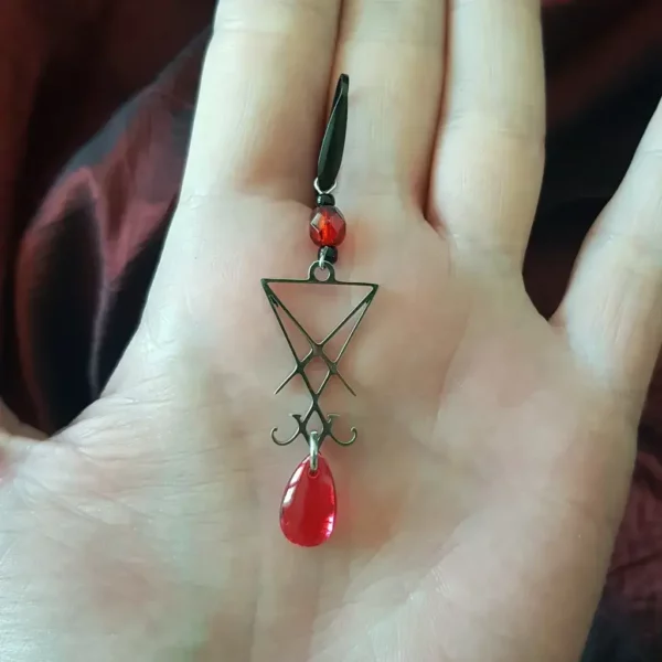 boucles d oreilles sigil de lucifer.2